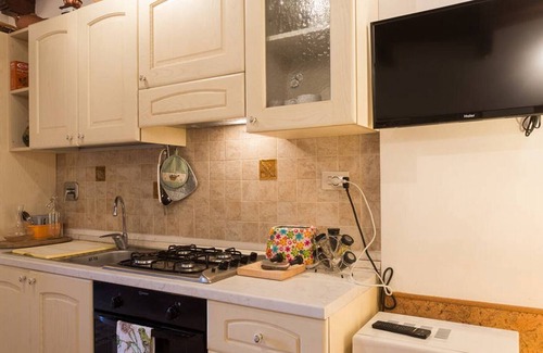 Monte Compatri Maison | Apartment with private garden