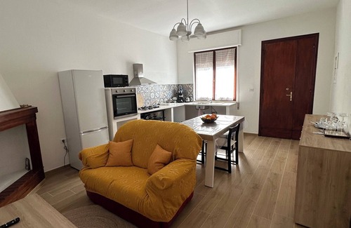 Calasetta Appartement | Apartment with patio Calasetta
