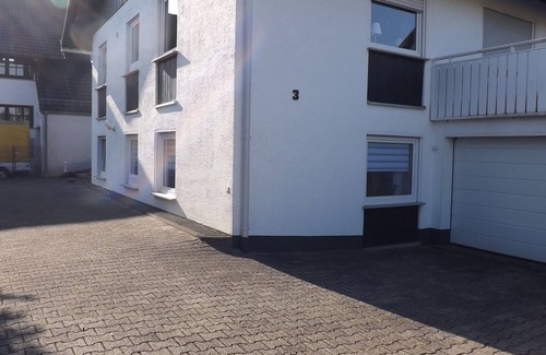 Wilnsdorf Copropriété | Apartment with pool and garden use sep. Entrance.