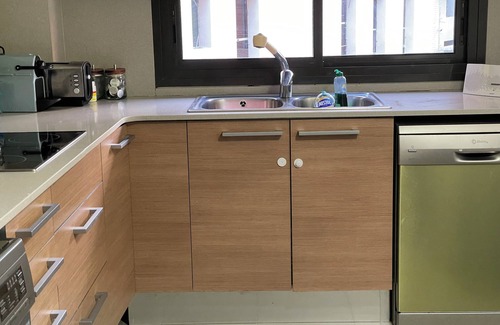 Sant Andreu de Palomar Appartement | Apartment with pool and parking in Barcelona, ideal for families.