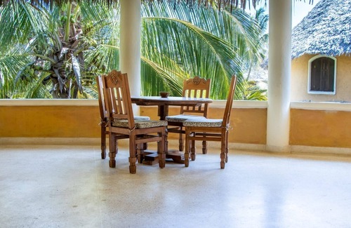 Malindi Appartement | Apartment with pool next to the beach