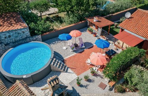 Strpacici Appartement | Apartment with pool Visnjan