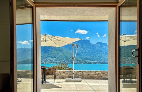 Sevrier Appartement | APPARTEMENT terrasse privée & vue lac / 5 min d'Annecy