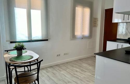 El Ejido Appartement | Apartment with Private Rooftop by Easytrip