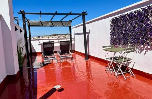 El Ejido Appartement | Apartment with Private Rooftop by Easytrip