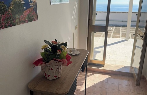 Castro Marina Appartement | Apartment with sea view terrace in Salento