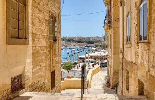 Senglea Appartement | Apartment with Spectacular Views in Isla