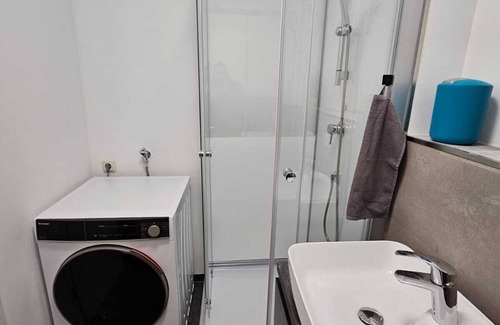 Altlindenau Appartement | Apartment with stadium view