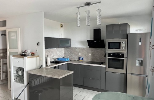 Cap d'Agde Copropriété | APARTMENT WITH STUNNING SEA VIEWS AND SWIMMING POOL