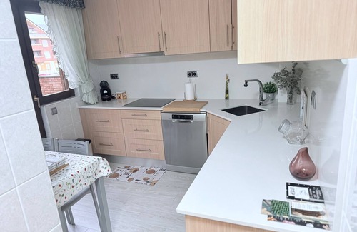 Saron Appartement | Apartment with swimming pool 5 min. from Cabárceno