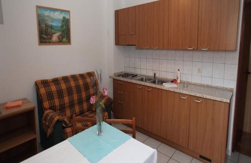 Cres Appartement | Appartement avec deux chambres et terrasse lit double