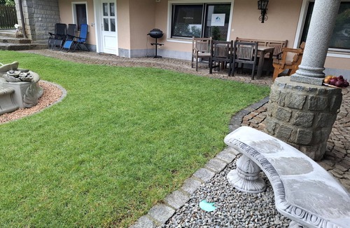 Wald Appartement | Appartement 'Wohnung Ländliche Lage Mit Springbr' avec terrasse privée, jardin privé et Wi-Fi