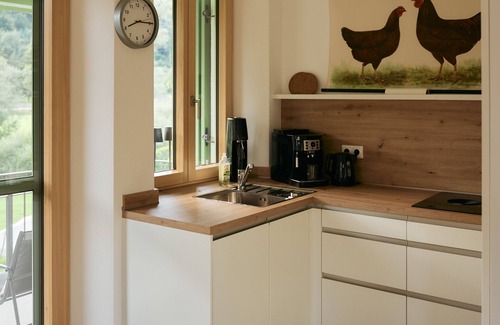 Schonderfeld Appartement | Appartement 'Zauberhaftes Franken Erleben' avec vue sur les montagnes, terrasse privée et Wi-Fi