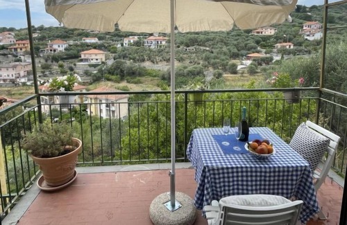 Artallo Appartement | Apartment Zia Fanni in Imperia - 4 persons, 1 bedrooms