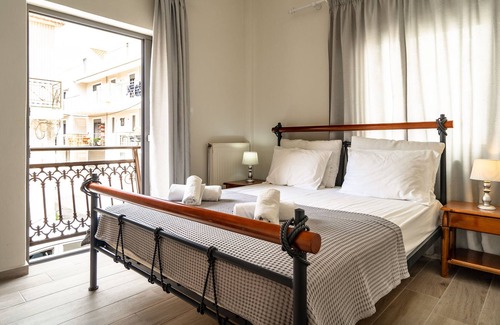 Lixouri Appartement | Apartment "Zois 2" with Sea View, Garden & Wi-Fi