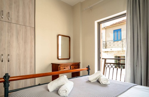Lixouri Appartement | Apartment "Zois 2" with Sea View, Garden & Wi-Fi