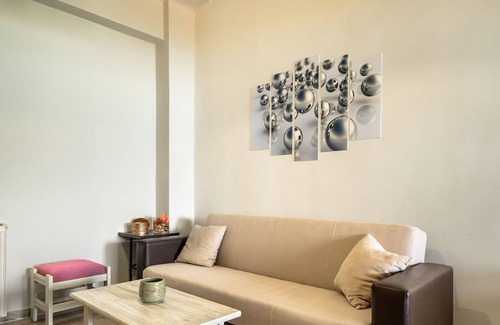 Lixouri Appartement | Apartment "Zois 3" with Sea View, Garden & Wi-Fi