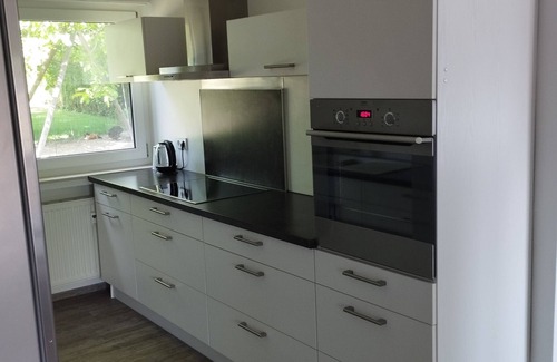 Oppenreute Appartement | Appartement 'Zur Dicken Berta' avec balcon et Wi-Fi