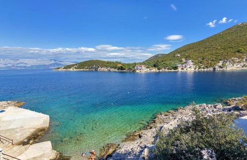 Pokrivenik Appartement | Apartments by the sea Cove Pokrivenik, Hvar - 18955