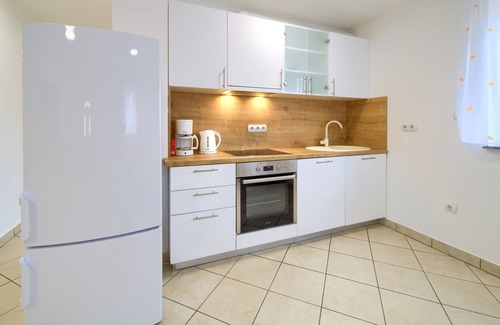 Malinska-Dubasnica Appartement | appartements Juros Sveti Vid avec piscine
