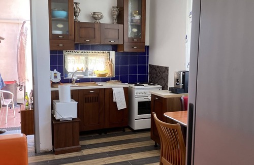 Paestum Villa | Appartements dans Villa Avec parc privé et piscine, parking wi-fi gratuit.