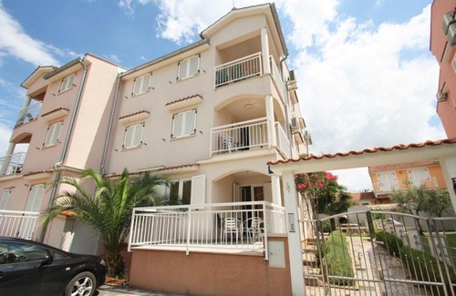 Cancini Maison | Apartments Kestenova