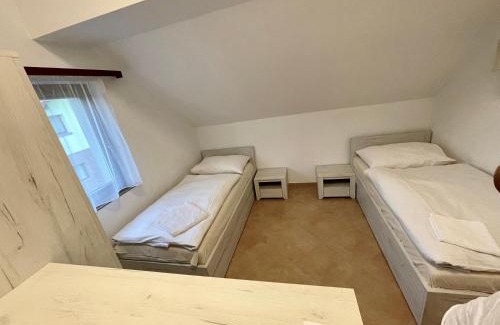 Dritec Appartement | Apartments near Golf Resort Kunětická Hora, Dříteč