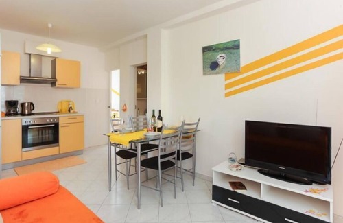 Babin Kuk Appartement | Apartments Pojko - One-Bedroom Apartment with Terrace (Yellow)