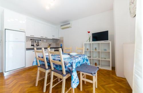 Trinajstici Appartement | Apartments Raspolic