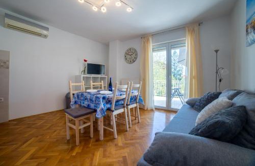 Trinajstici Appartement | Apartments Raspolic