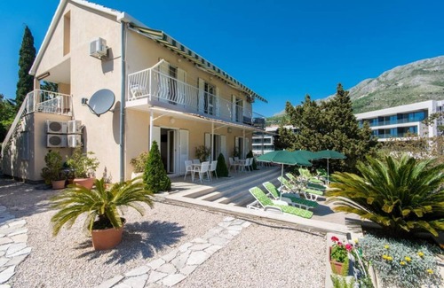 Srebreno Appartement | Apartments & Rooms Jokovic-Comfort Studio Apartment with Terrace and Partial Sea View (SOBA 1)