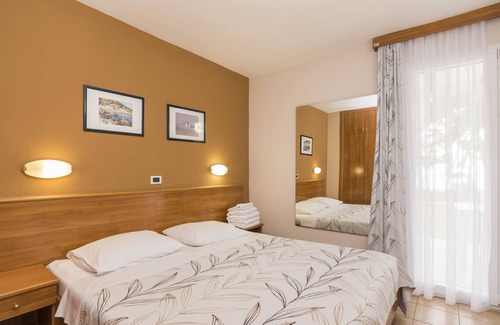 Monterol Hôtel | Apartments Stella Plava Laguna
