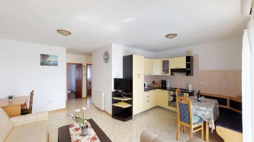 Vilanija Appartement | Apartments with parking space Vilanija, Umag - 17240