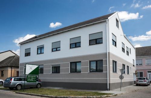 Apetlon Maison | Apetlon`er Familie Böhm
