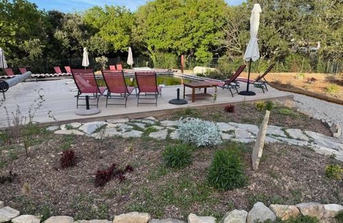 Saint-Mathieu-de-Treviers Autre | Apiana guest house with exceptional 25 m swimming pool, relaxation pool and spa.