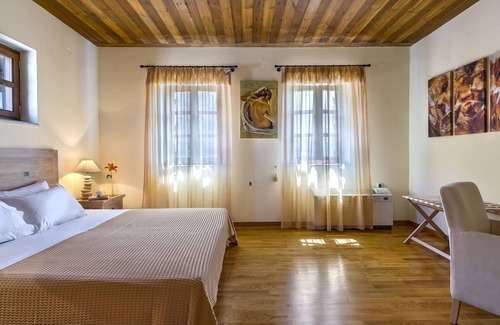 Zourva Maison | Apirathes