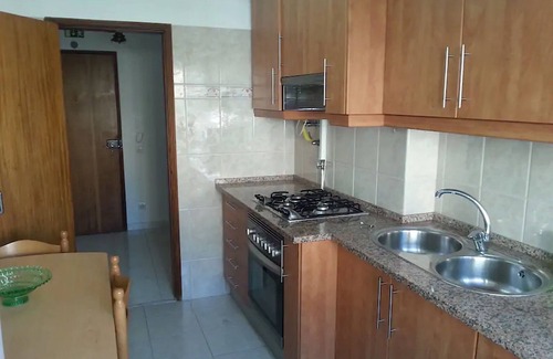 Rio de Mouro Appartement | Apis Yellow Appartement, Ascenseur, Télévision par câble, Wifi