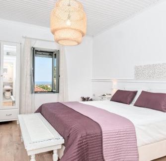 Spilia Maison | Apithano Heated pool on demand