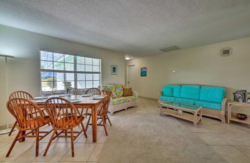 Apollo Beach Maison | Apollo Beach Gem with Pool The Flamingo House