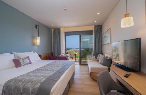 Xi Hôtel | Apollonion Asterias Resort and Spa