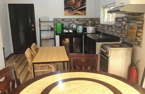 San Gabriel Villa | Apong Martina's Guest House La Union