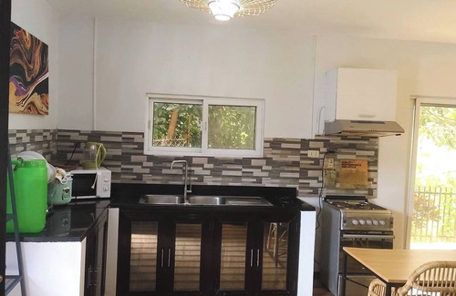 San Gabriel Villa | Apong Martina's Guest House La Union