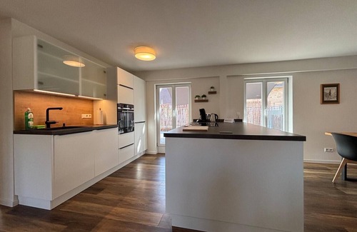 Oberderdingen Appartement | Aposto Apartments Am Marktplatz 13 with Private Terrace and Wi-Fi