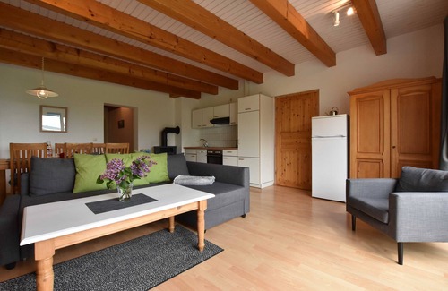 Insel Poel Appartement | App.6 / 4-room (6 adults + 1 baby), attic, with water view - Ferienwohnungen Zum Breitling OVS 691
