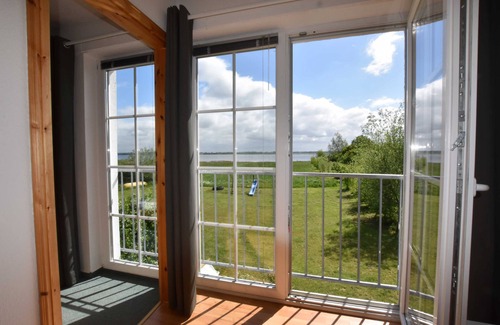 Insel Poel Appartement | App.6 / 4-room (6 adults + 1 baby), attic, with water view - Ferienwohnungen Zum Breitling OVS 691