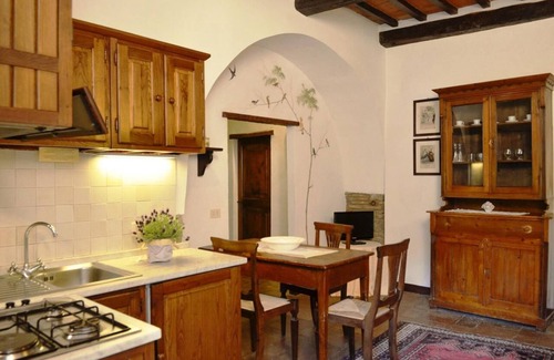 San Pietro a Cegliolo Appartement | APP. GARDENIA x4 Beautiful farmhouse surrounded by nature, with swimming pool just 3 km from Cortona