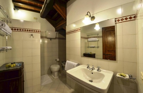 San Pietro a Cegliolo Appartement | APP. GERANIO x4 Beautiful farmhouse surrounded by nature, with swimming pool just 3 km from Cortona