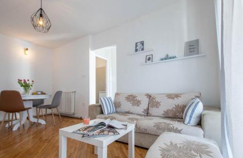Murine Appartement | APP Lov