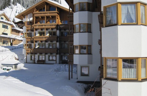 Konigsleiten Appartement | Profitez des meilleures pistes de konigsleiten en avril 375 €