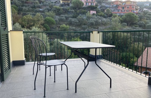 Chiavari Appartement | App. second floor Grapefruit